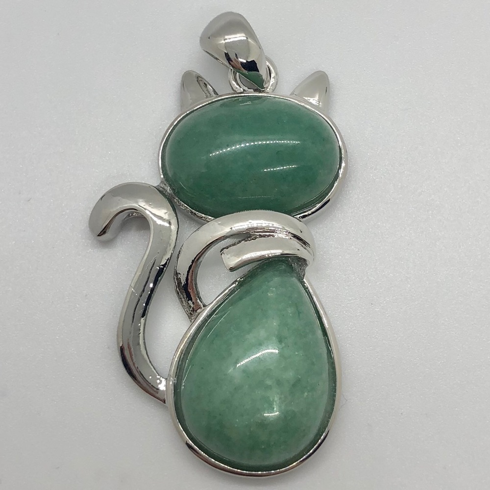 Green Aventurine Cat Pendant Necklace